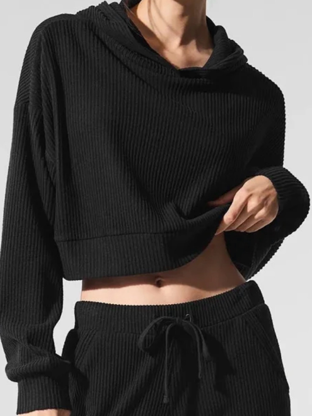 Alo Muse! Black Ribbed Cropped Hoodie Sweater - Women